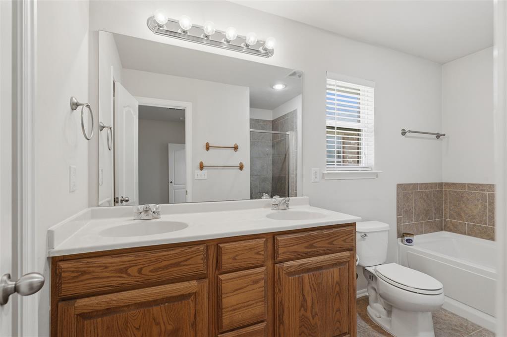 724 Eastview Court Property Photo 16