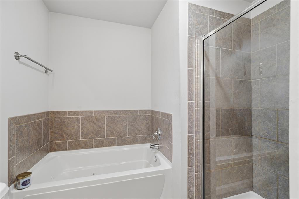 724 Eastview Court Property Photo 18
