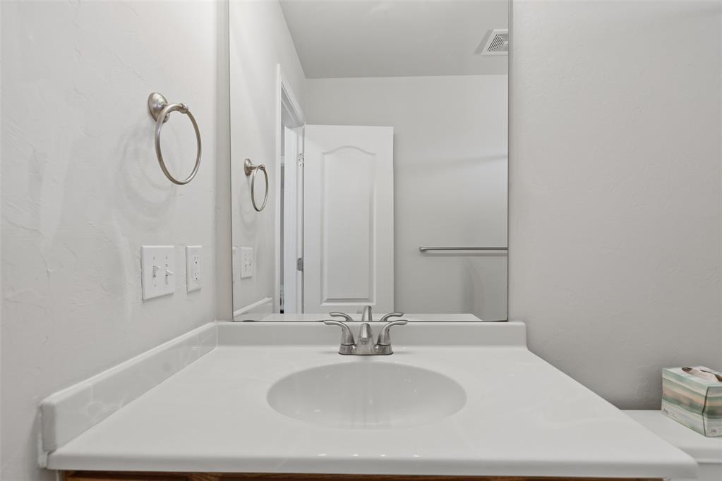 724 Eastview Court Property Photo 19