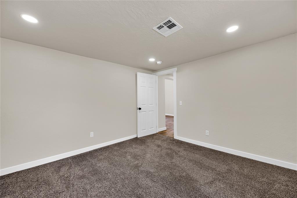 710 N 2nd Street Property Photo 16