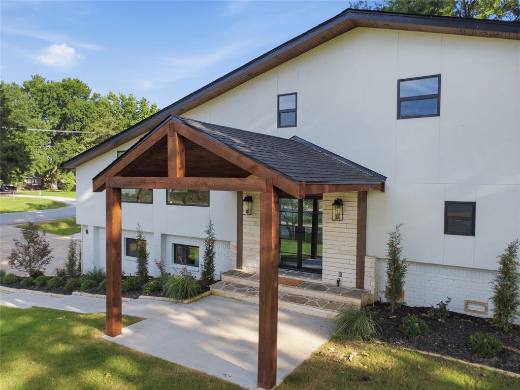 12208 Heywood Hill Road Property Photo 4