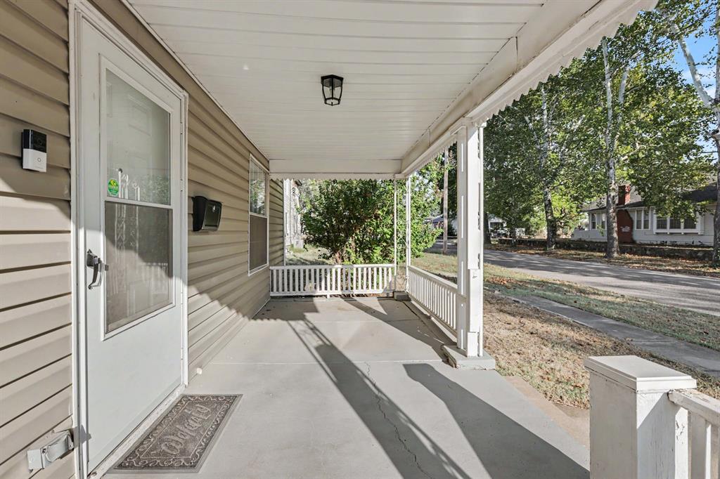 318 W Ridgewood Street Property Photo 12