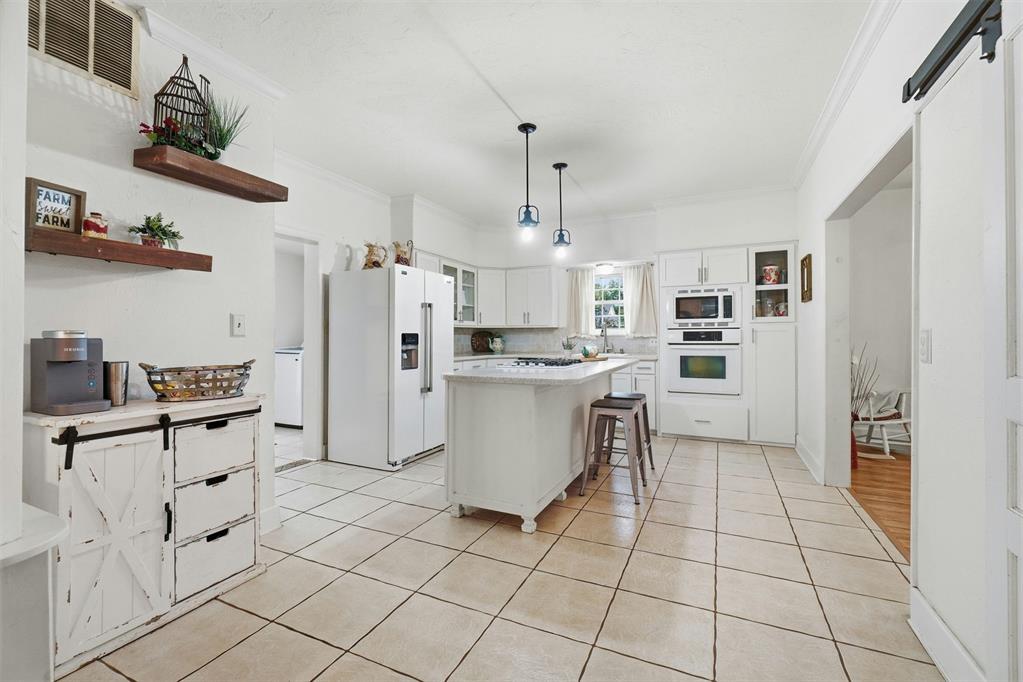 10935 N 2080 Road Property Photo 12