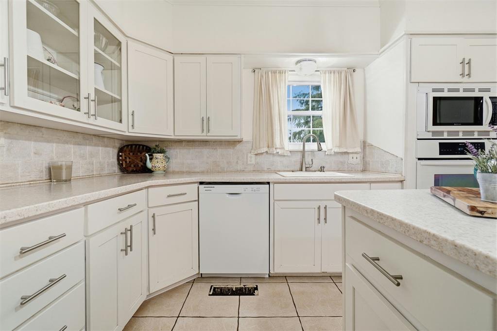10935 N 2080 Road Property Photo 14