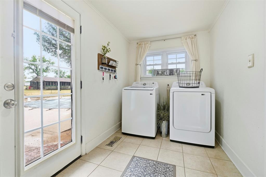 10935 N 2080 Road Property Photo 32