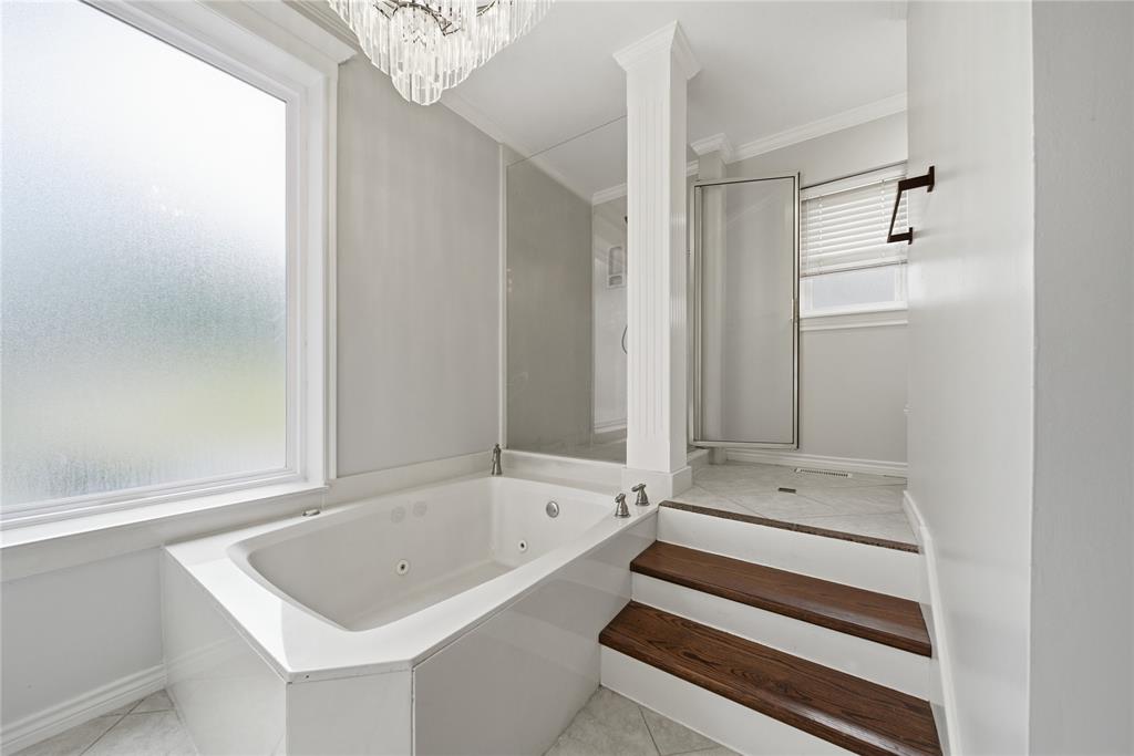 10202 S Knoxville Avenue Property Photo 30