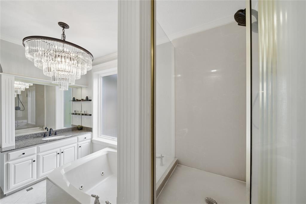 10202 S Knoxville Avenue Property Photo 31