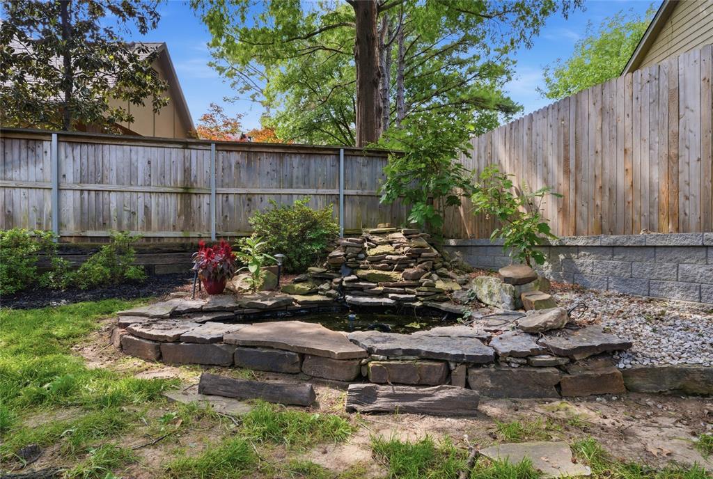 10202 S Knoxville Avenue Property Photo 45
