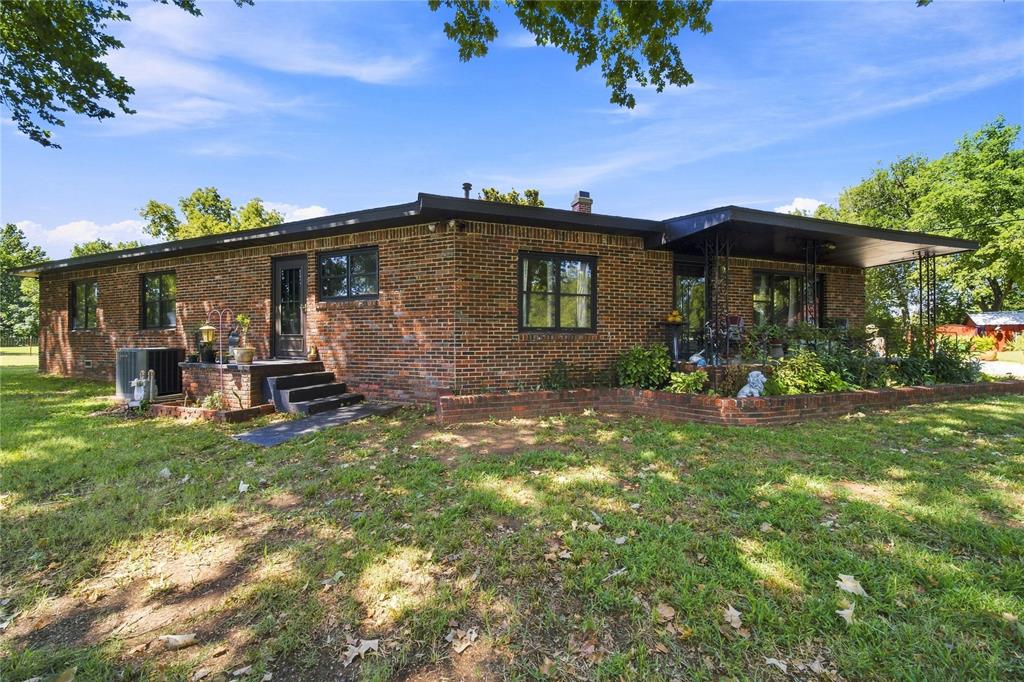 1217 Kansas Street Property Photo 6