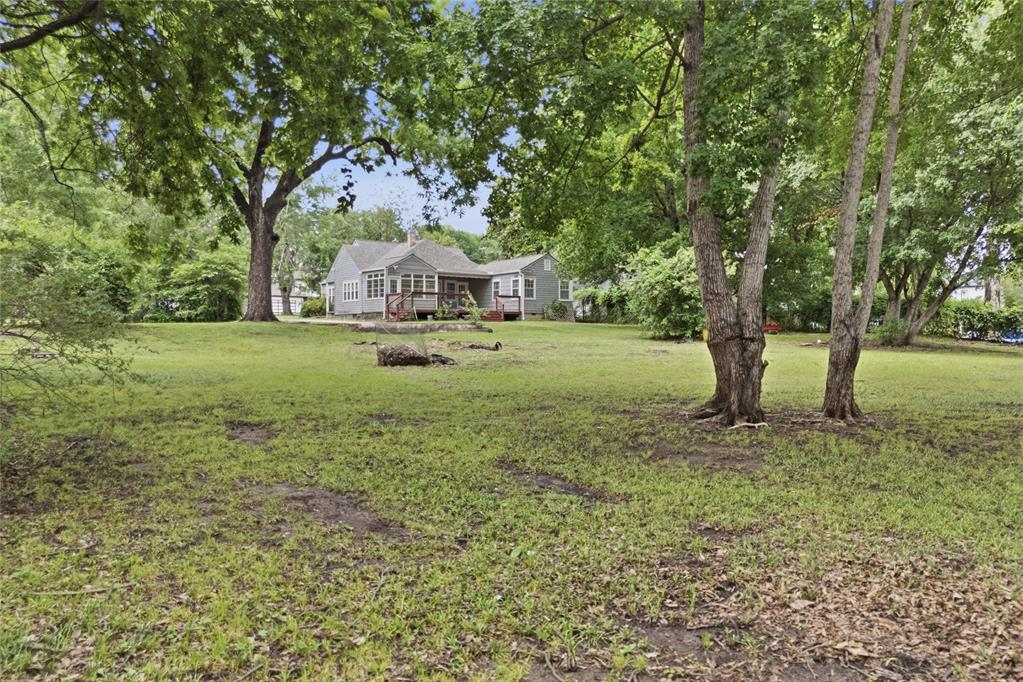 2776 E 49th Street Property Photo 44