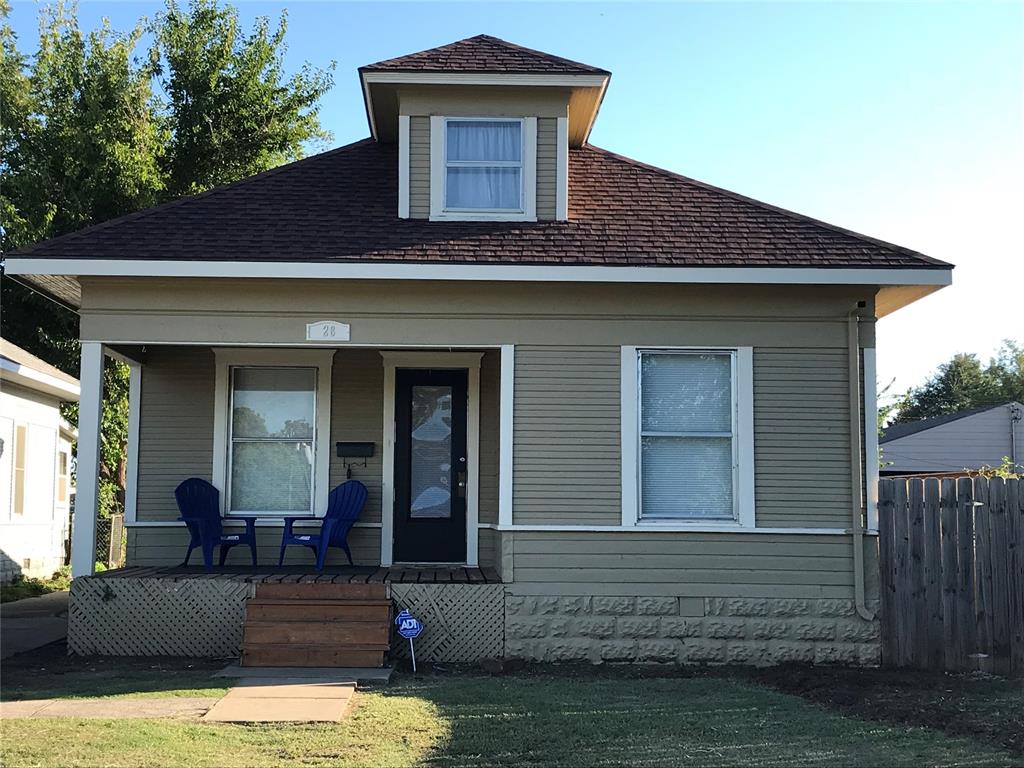28 W Hurd Street Property Photo 1