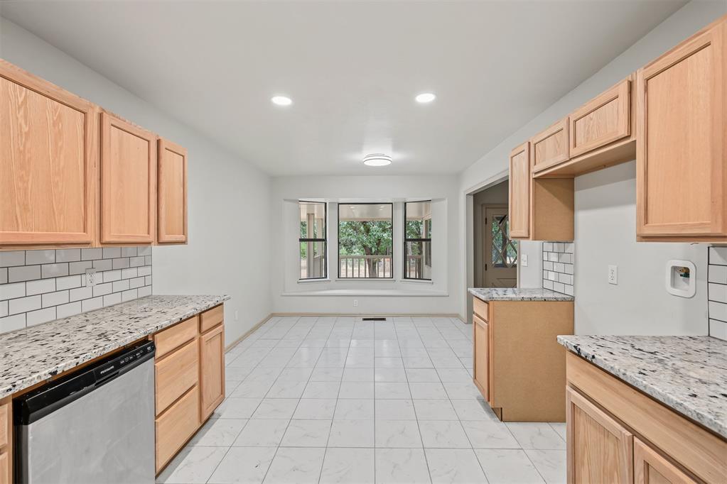 8416 Huckleberry Road Property Photo 11