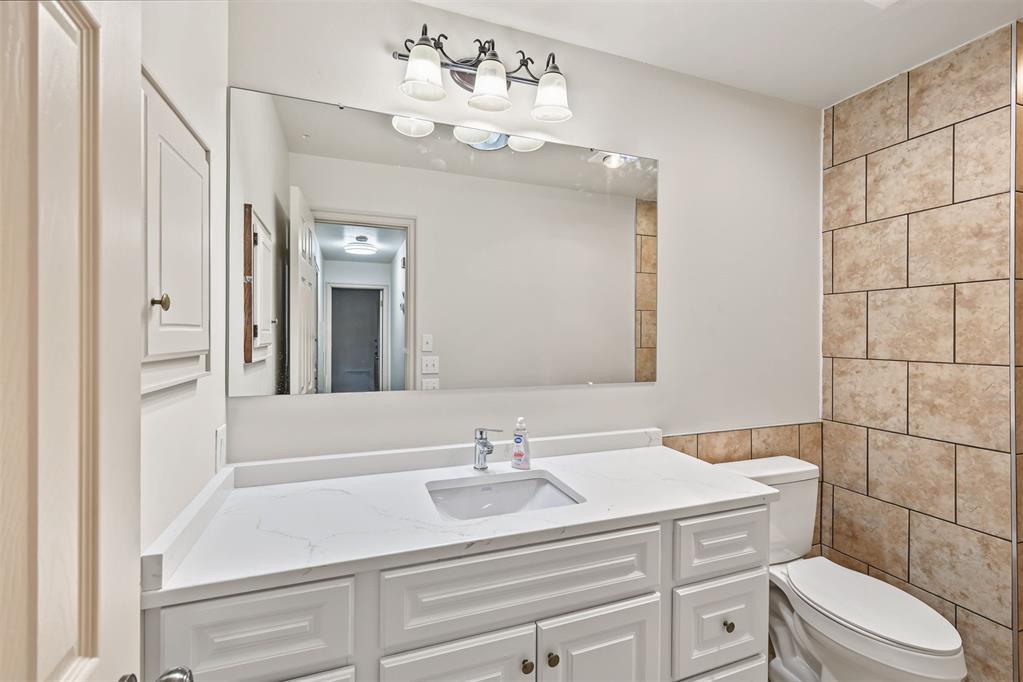 8416 Huckleberry Road Property Photo 20