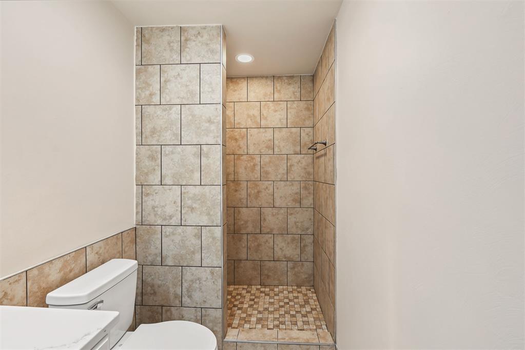 8416 Huckleberry Road Property Photo 21