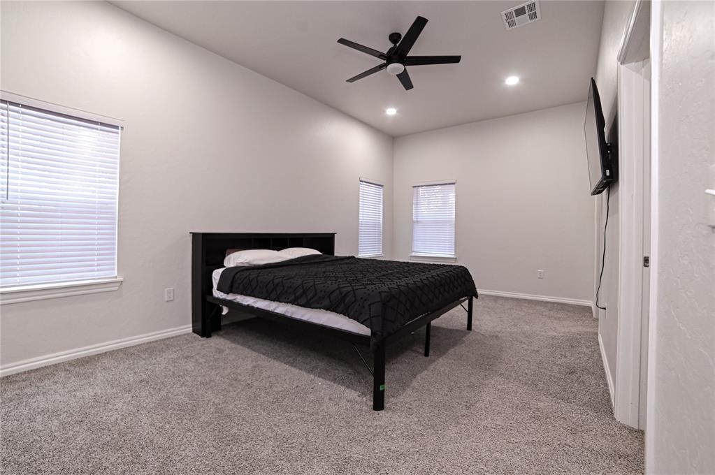 18488 Council Avenue Property Photo 14