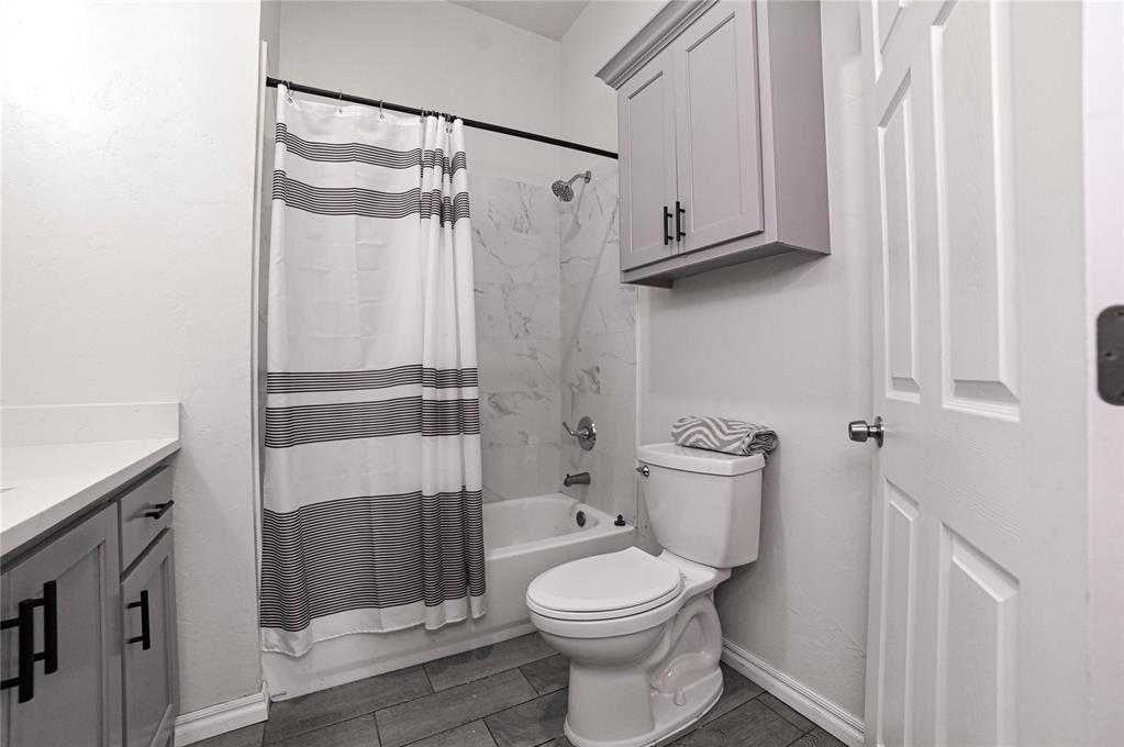 18488 Council Avenue Property Photo 16