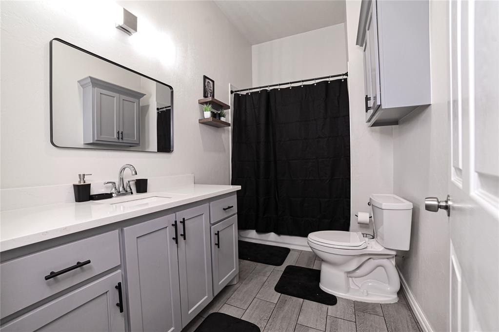18488 Council Avenue Property Photo 21