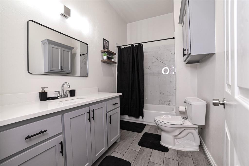 18488 Council Avenue Property Photo 23