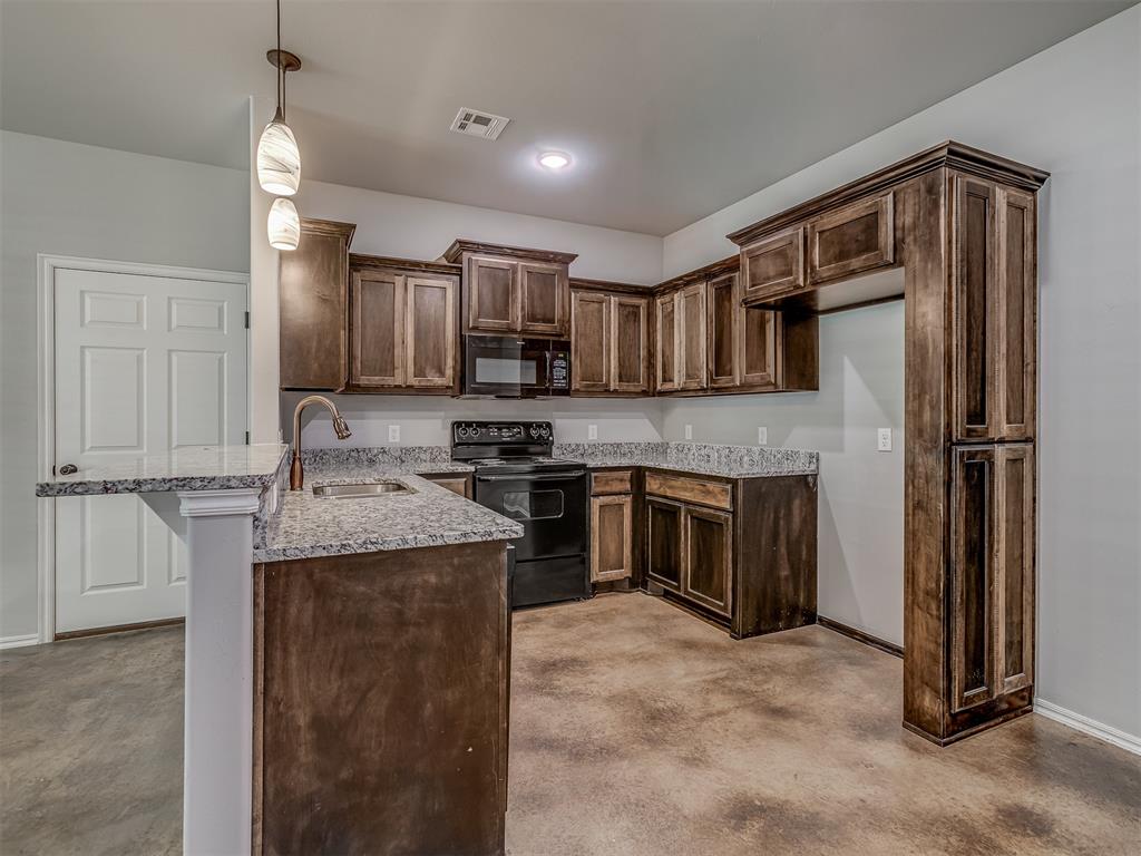 1912 Investors Avenue Property Photo 9
