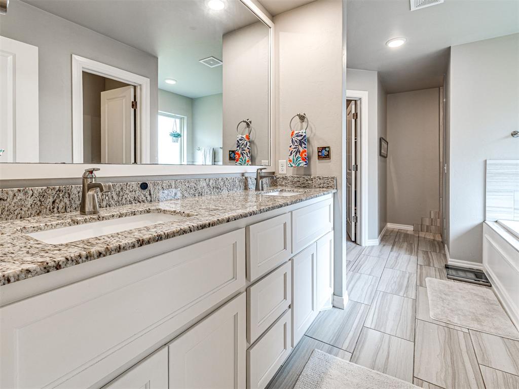 1614 Skyler Way Property Photo 16
