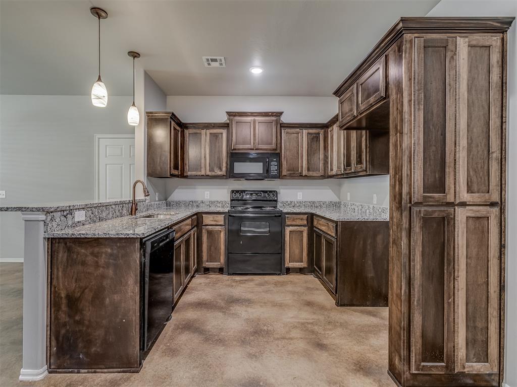 1906 Investors Avenue Property Photo 8