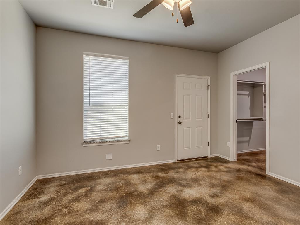 1900 Investors Avenue Property Photo 18