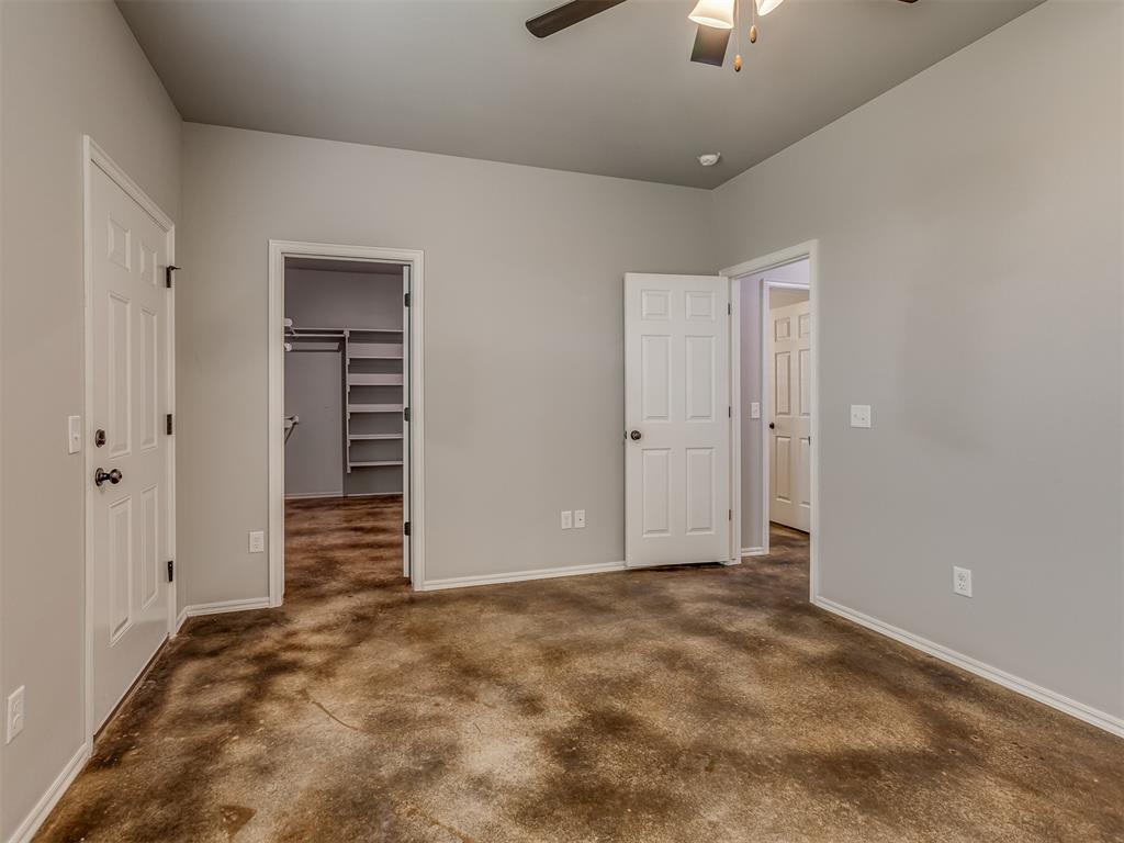 1900 Investors Avenue Property Photo 19