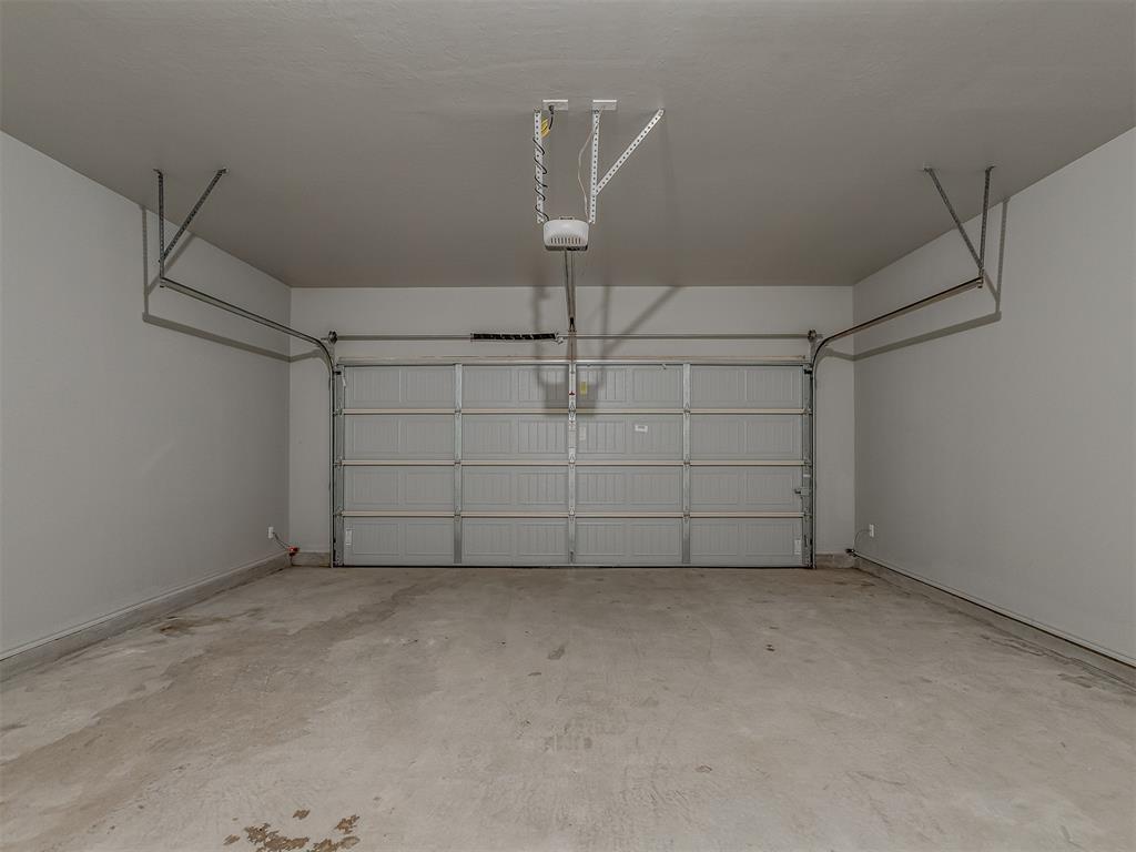 1868 Investors Avenue Property Photo 30
