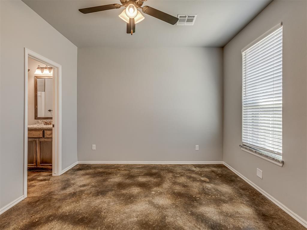 1913 Investors Avenue Property Photo 16