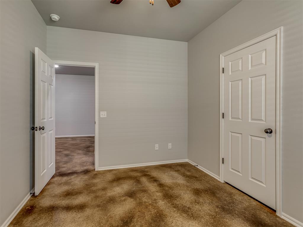 1913 Investors Avenue Property Photo 23