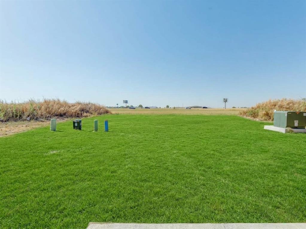 1913 Investors Avenue Property Photo 31