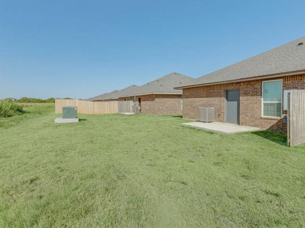 1913 Investors Avenue Property Photo 47