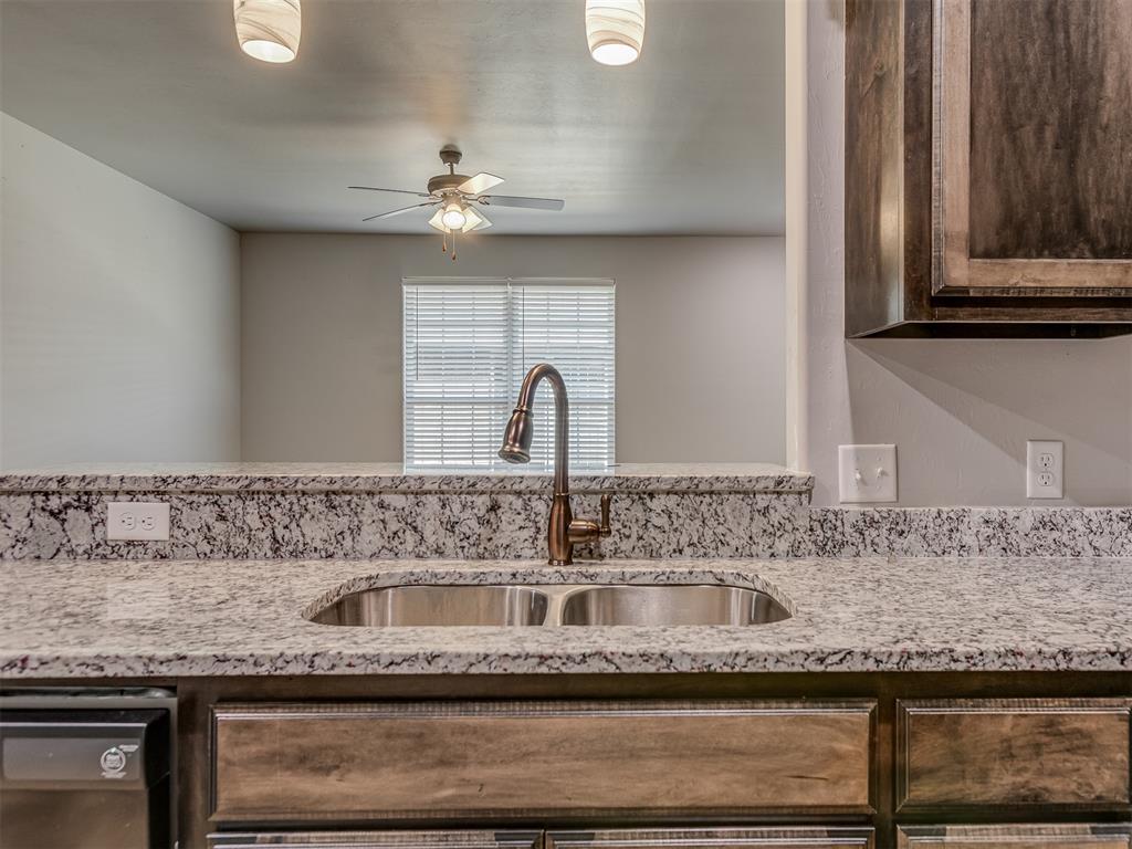 1909 Investors Avenue Property Photo 11