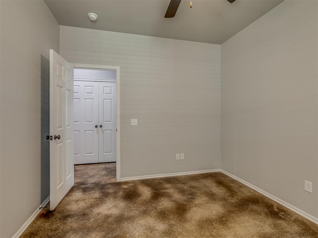 1909 Investors Avenue Property Photo 26