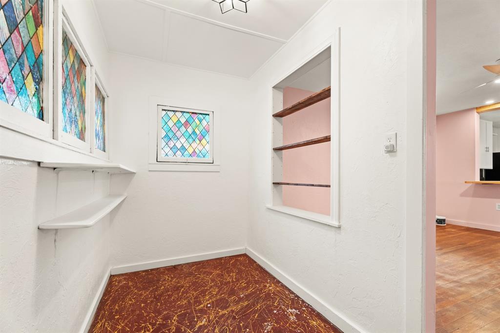 415 S Carter Avenue Property Photo 5