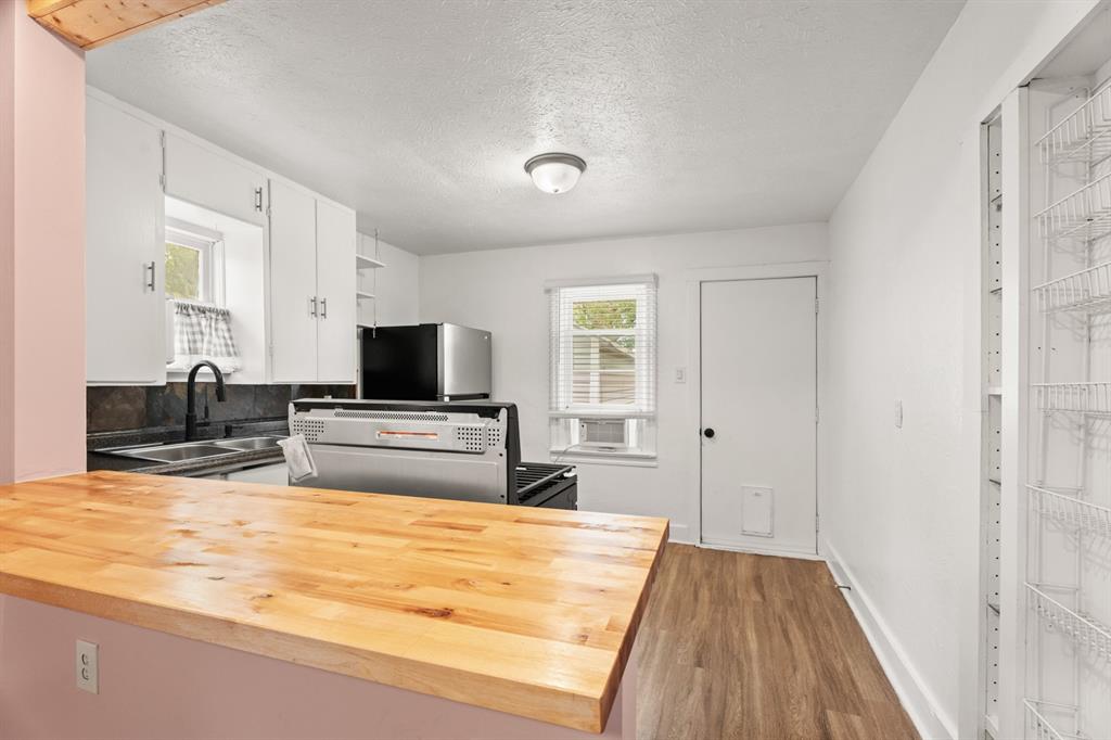 415 S Carter Avenue Property Photo 11