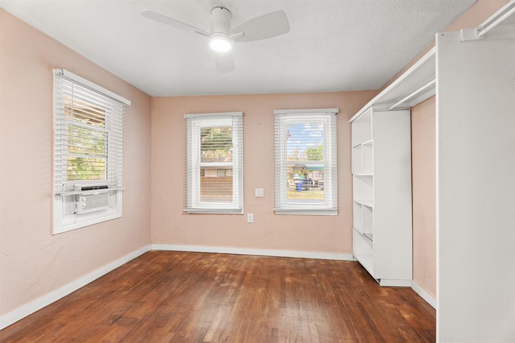 415 S Carter Avenue Property Photo 19