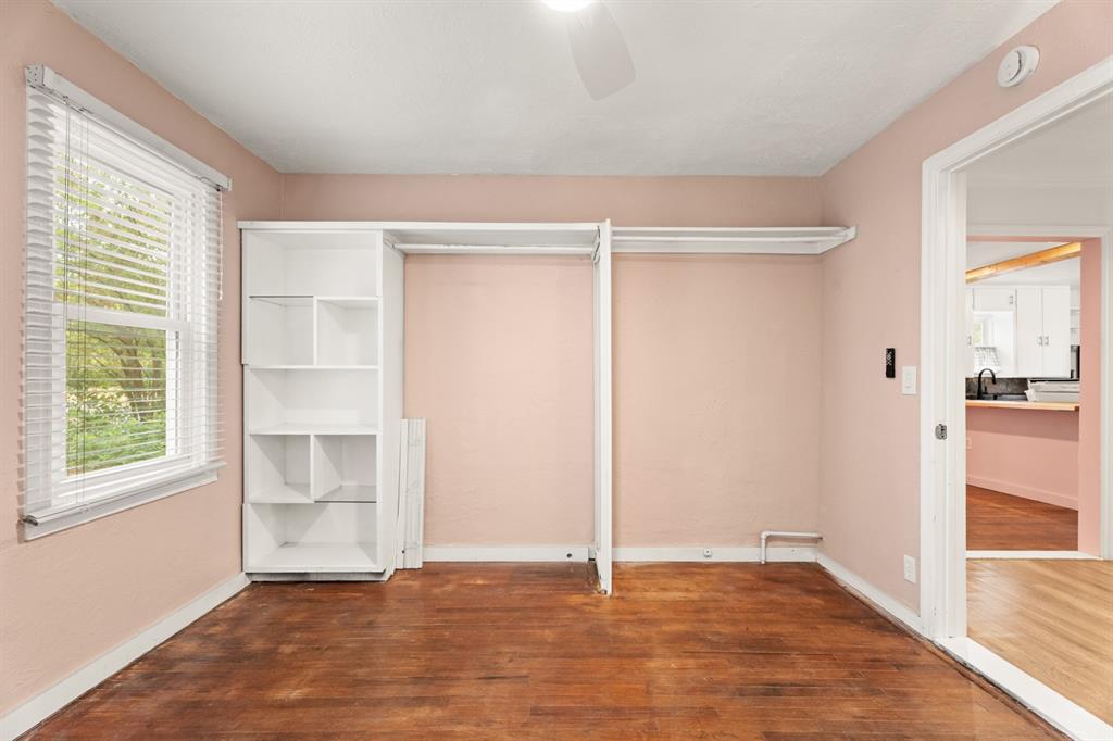 415 S Carter Avenue Property Photo 20