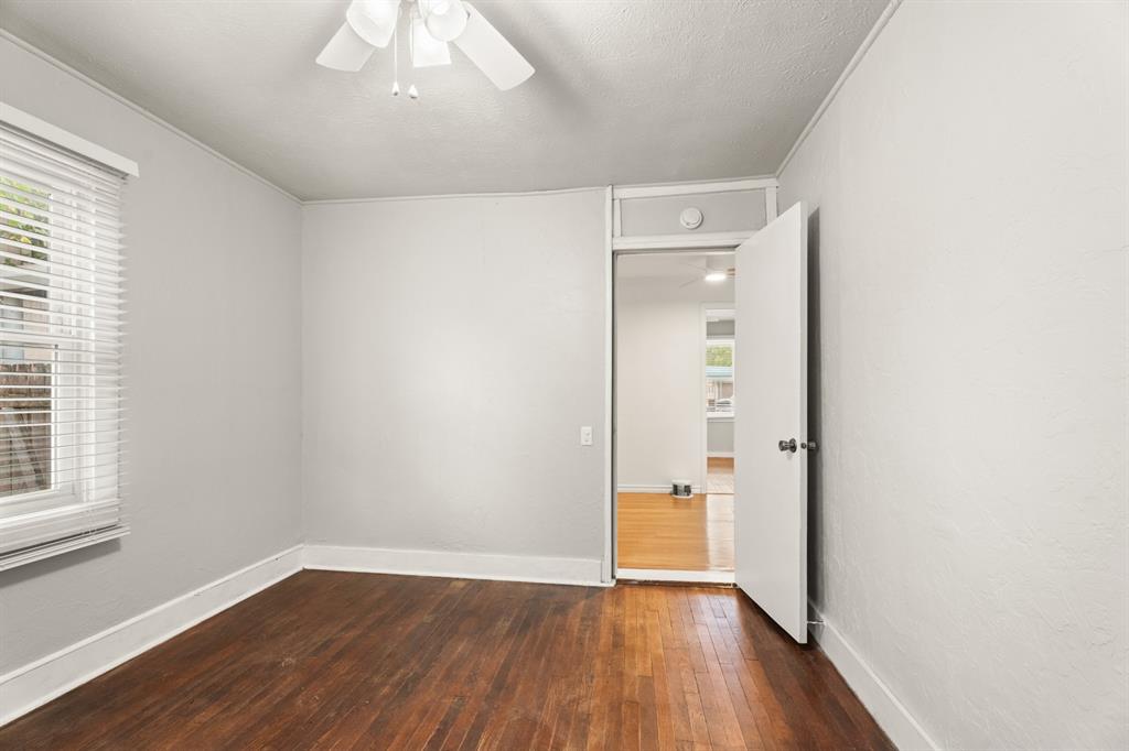 415 S Carter Avenue Property Photo 27