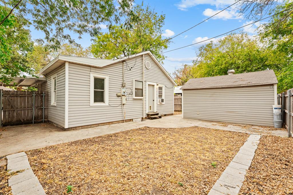 415 S Carter Avenue Property Photo 31