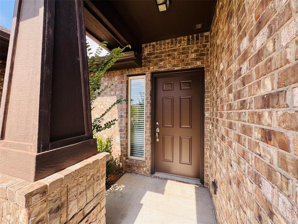 1007 Merlin Drive Property Photo 4