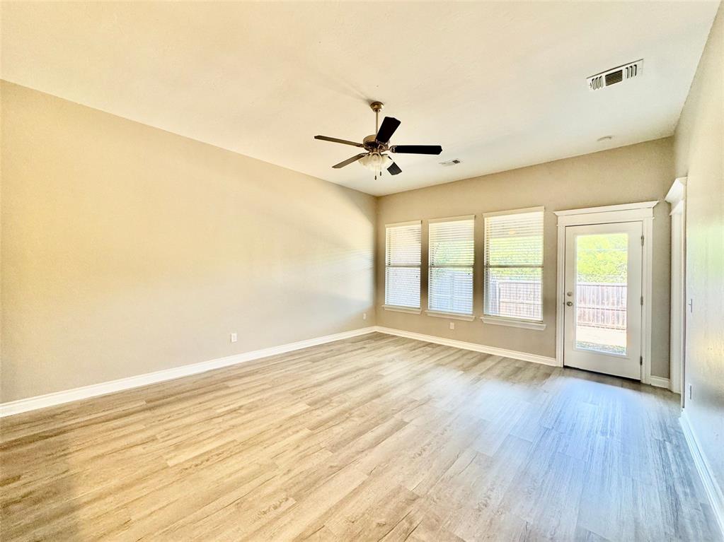 1007 Merlin Drive Property Photo 7