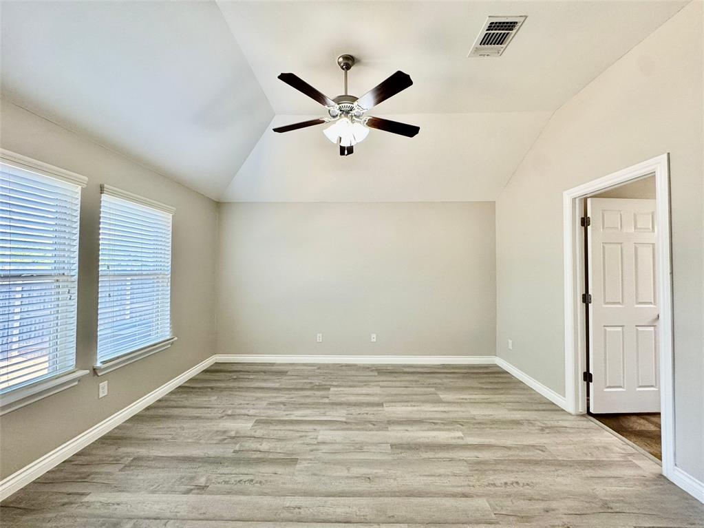 1007 Merlin Drive Property Photo 27