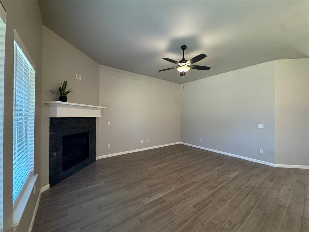 5108 White Gold Avenue Property Photo 6