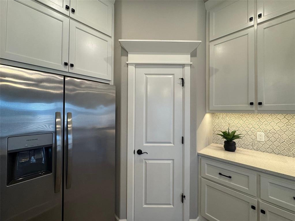 5108 White Gold Avenue Property Photo 12