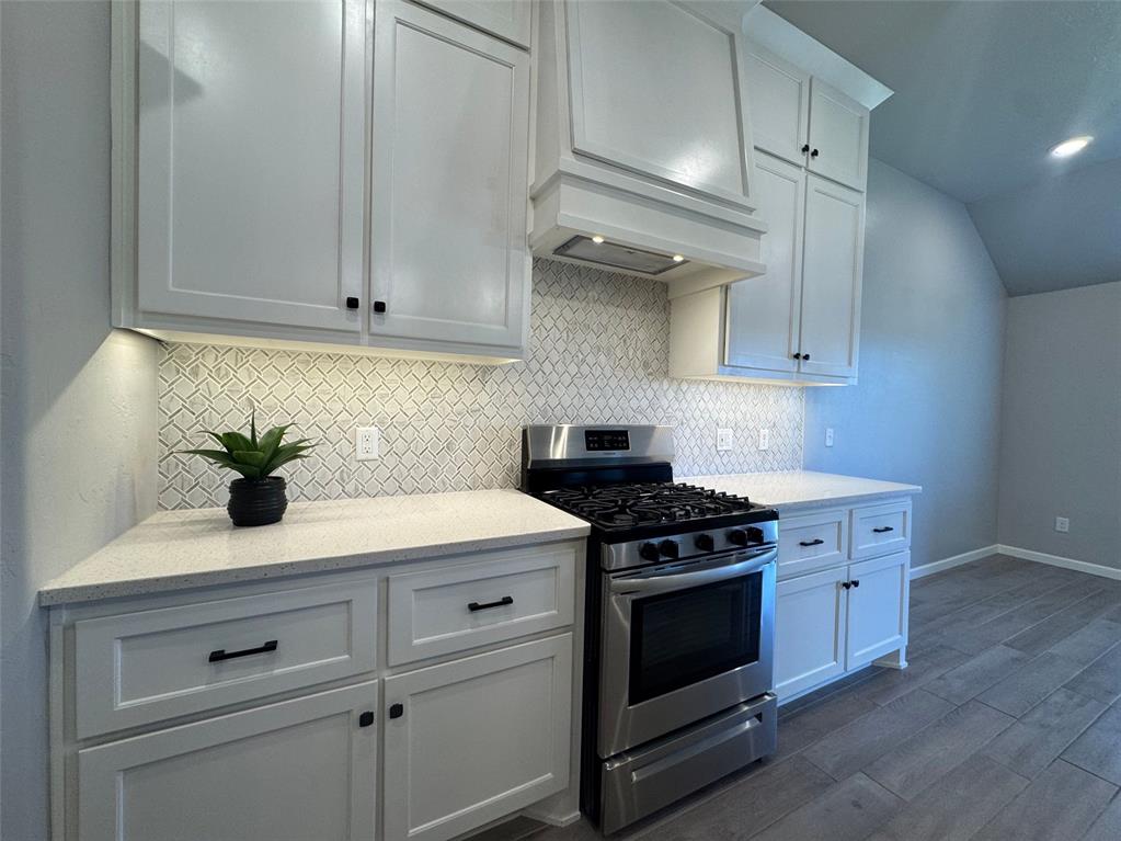 5108 White Gold Avenue Property Photo 13