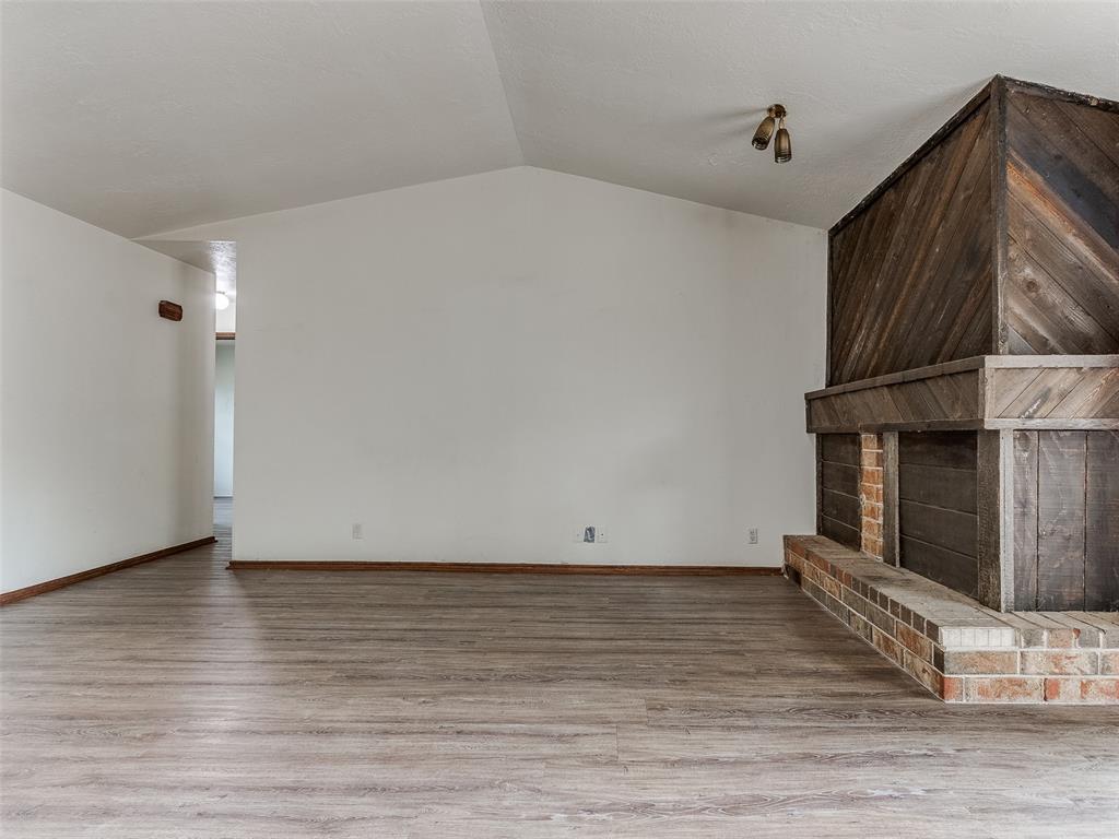 2432 Wyandotte Way Property Photo 5