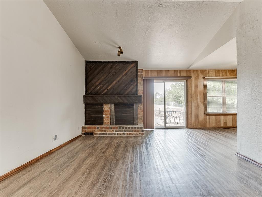 2432 Wyandotte Way Property Photo 6