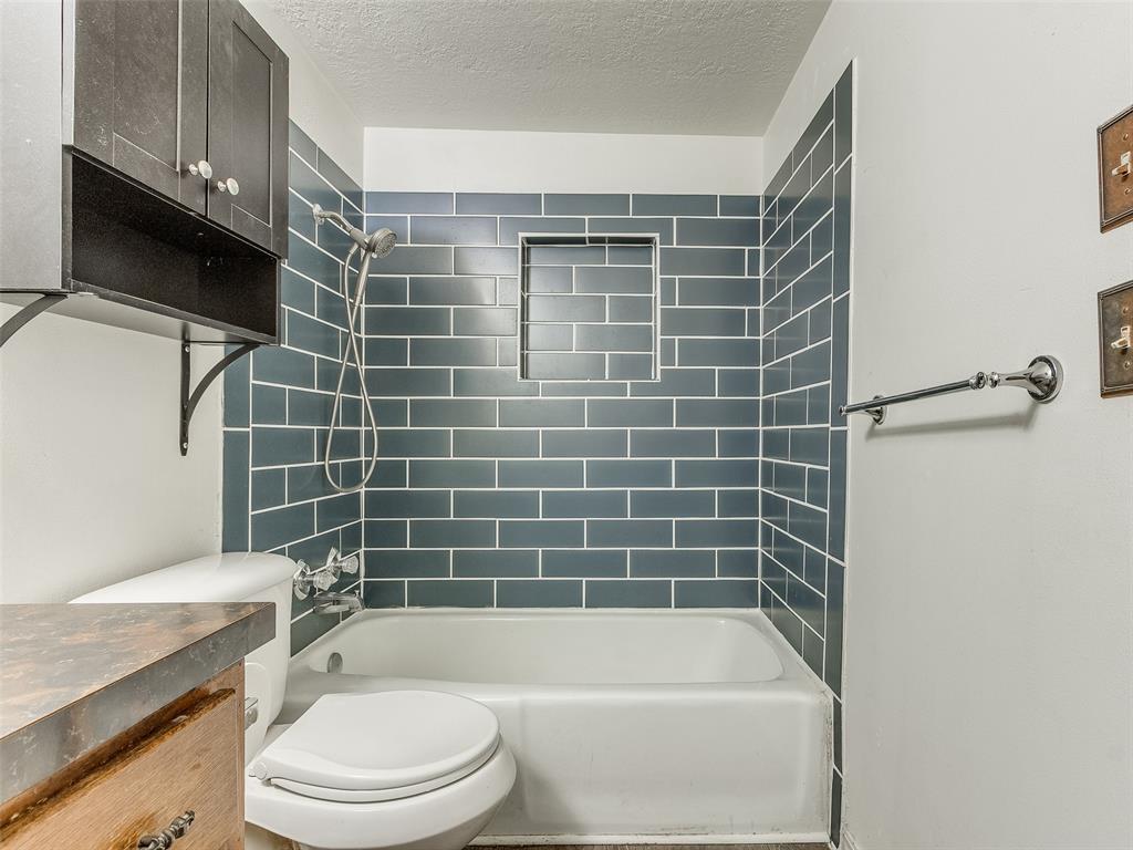 2432 Wyandotte Way Property Photo 16