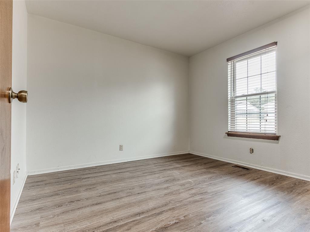 2432 Wyandotte Way Property Photo 18